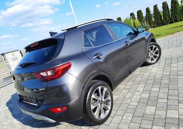 Kia Stonic cena 59800 przebieg: 93000, rok produkcji 2019 z Trzemeszno małe 497